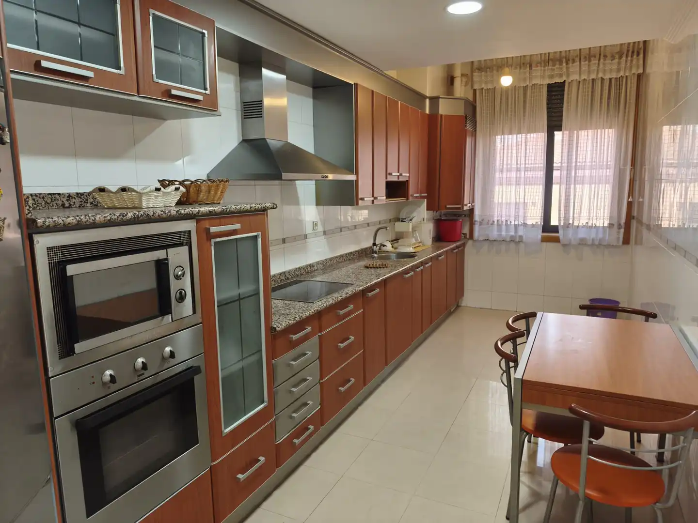 Cocina de Piso en venta en Arévalo con Calefacción, Terraza y Amueblado