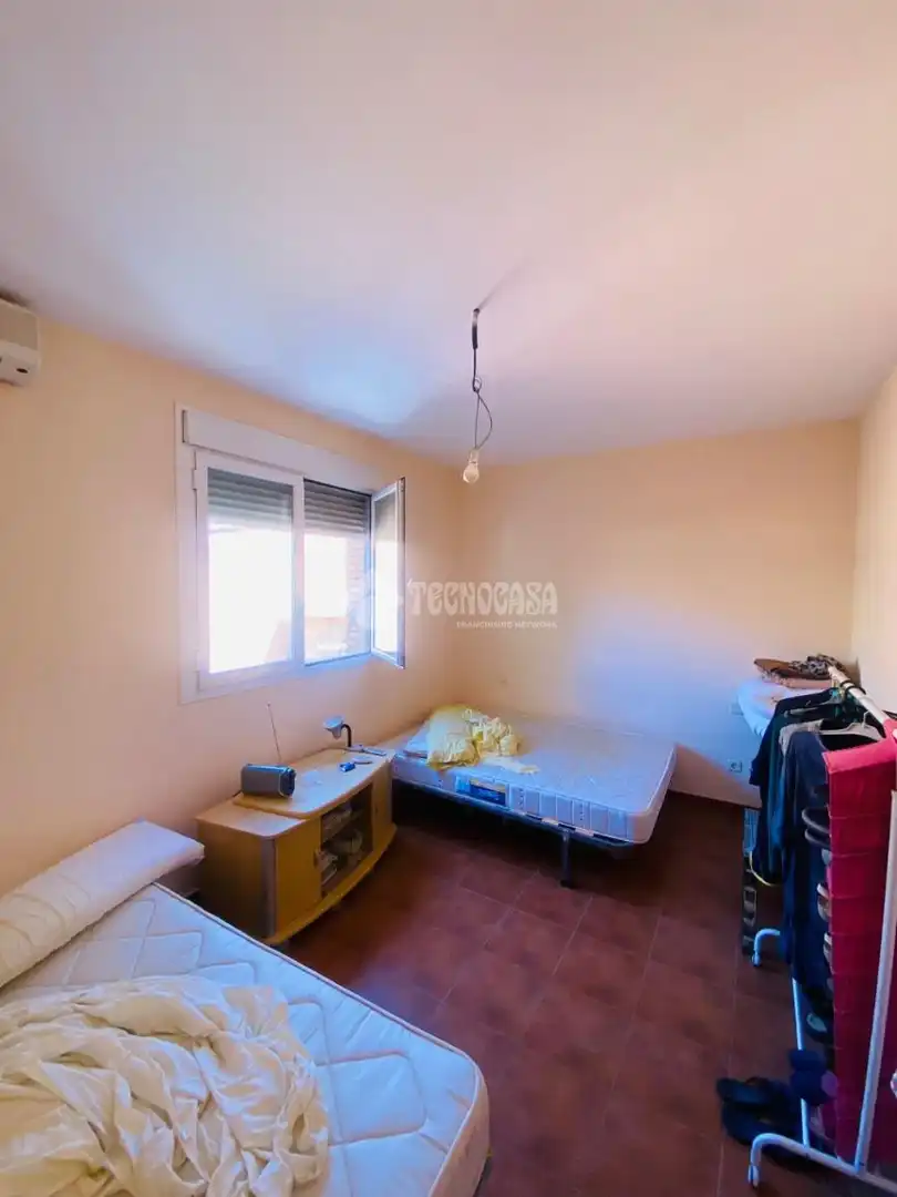 Schlafzimmer von Haus oder Chalet zum Verkauf in Escalona mit Klimaanlage, Abstellraum und Balkon