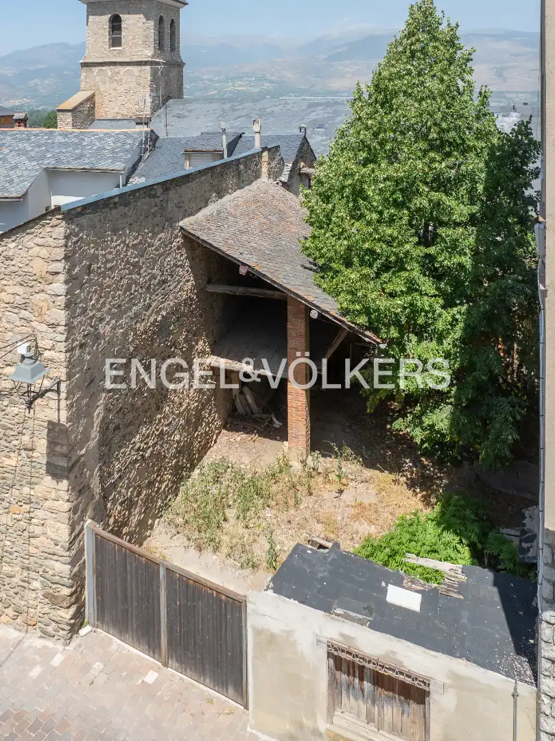 Vista exterior de Residencial en venta en Alp