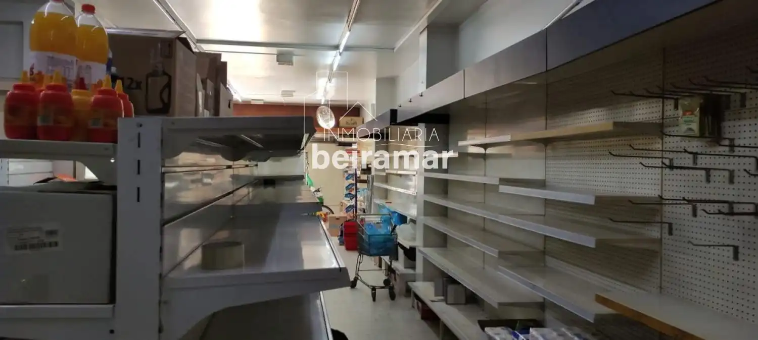 Commercial properties for rent in Ribeira