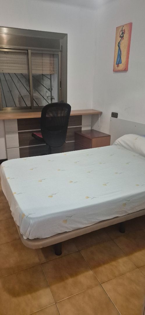 Bedroom of Flat to share in Sant Climent de Llobregat  with Furnished, Washing machine and Microwave