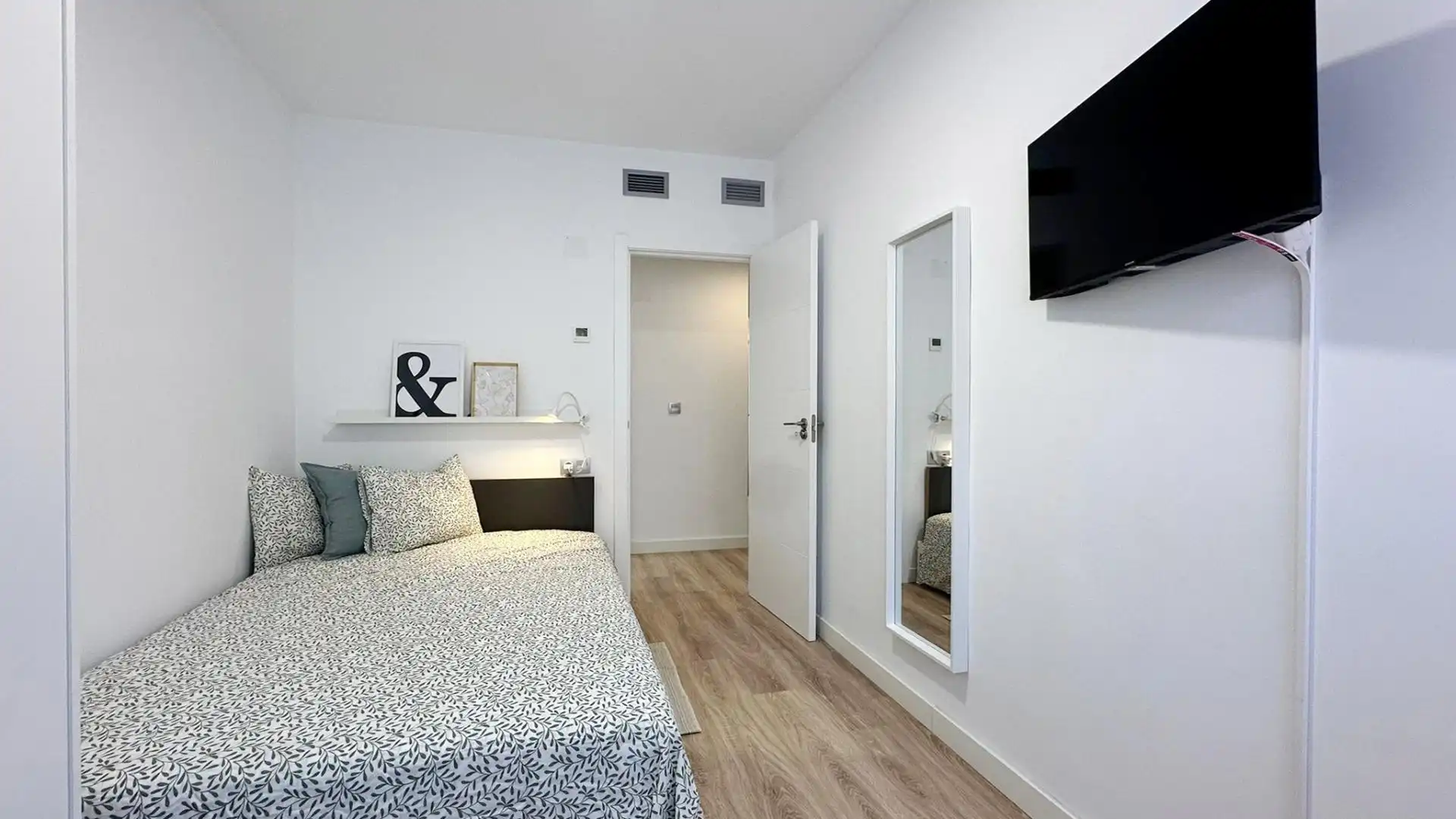 Habitació a Calle de Gil Morlanes, La Granja