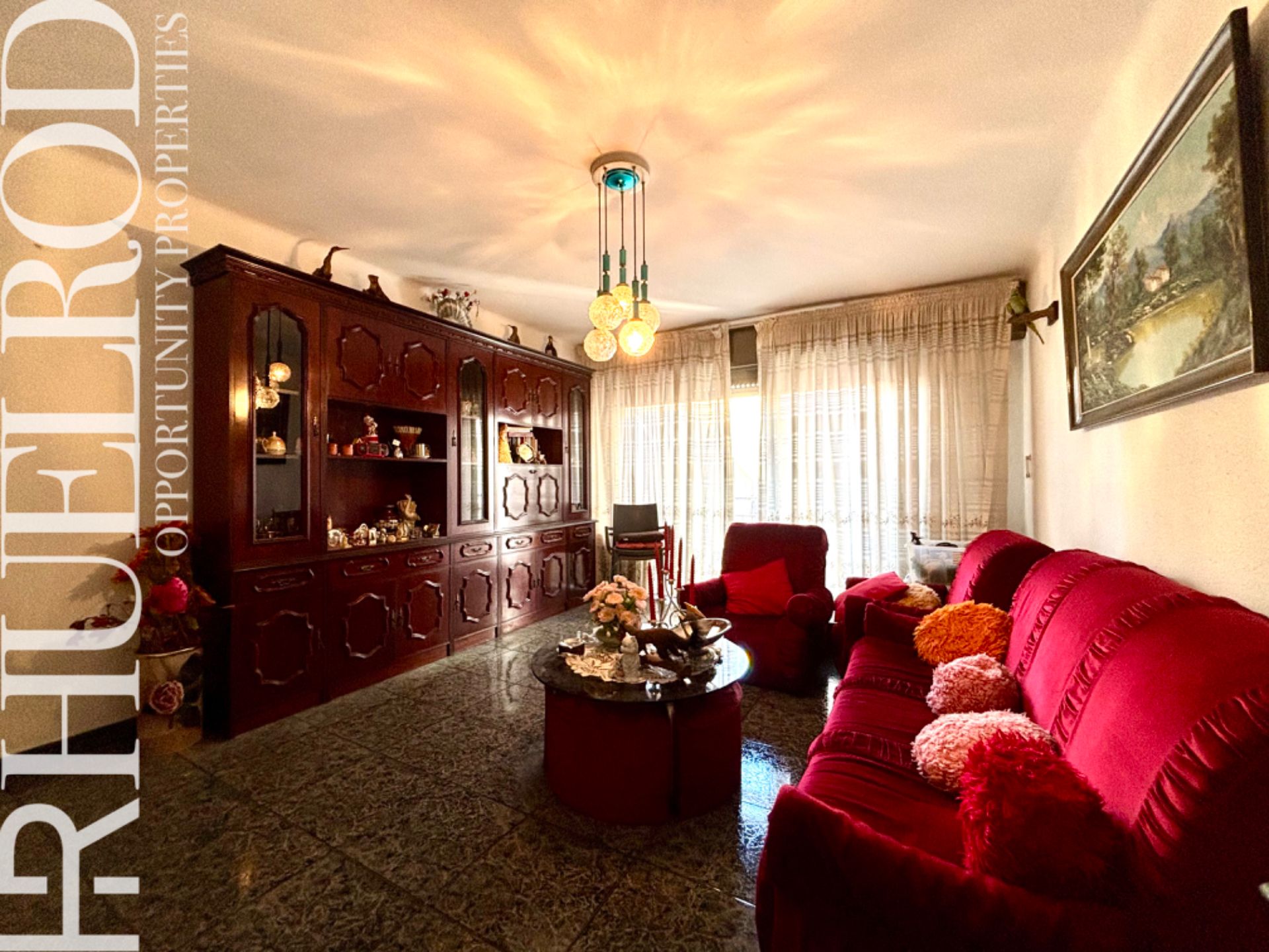 Sala d'estar de Pis en venda en Granollers amb Calefacció, Traster i Moblat