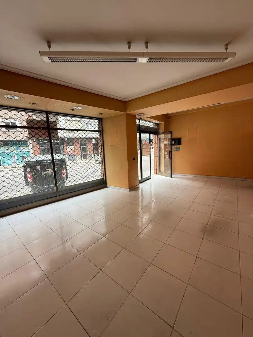 Business premises to rent in San Claudio - La Chantría, imagen 9