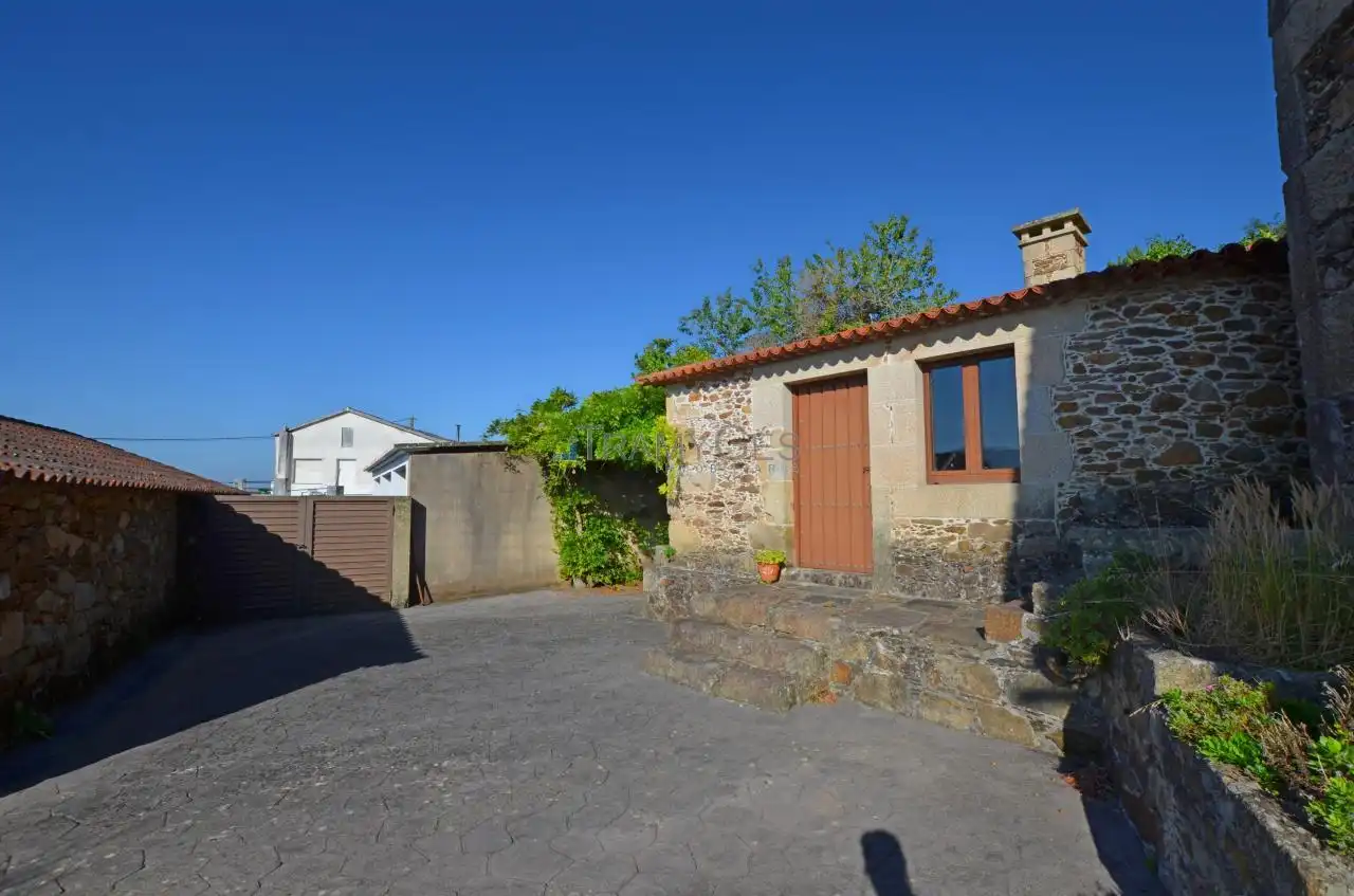 Jardín de Finca rústica en venta en O Rosal   con Calefacción, Jardín privado y Terraza