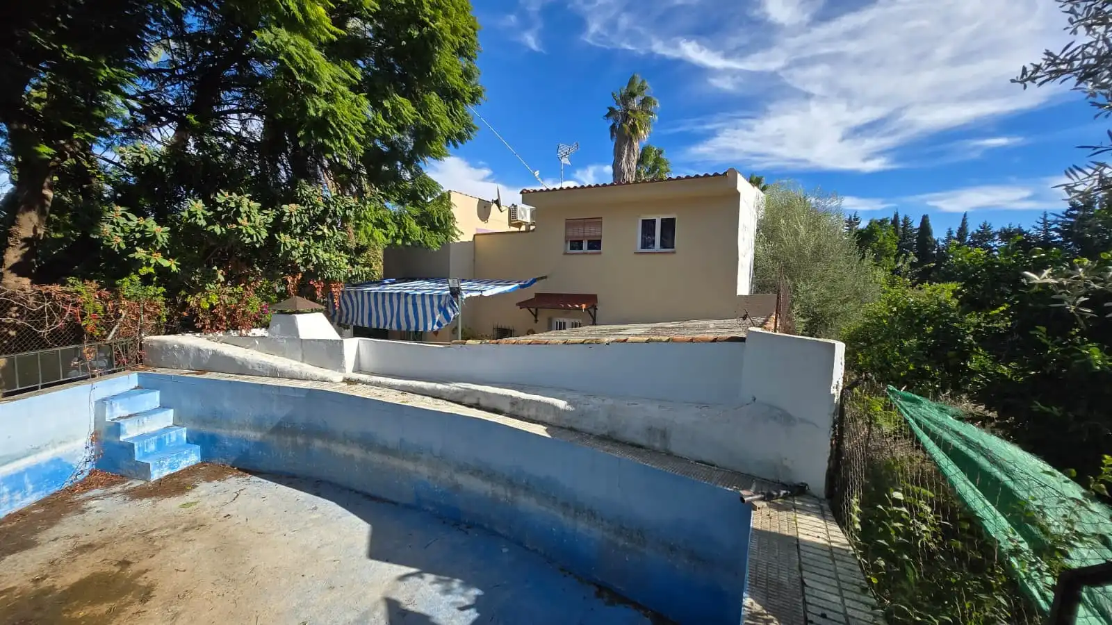 Exterior view of Houses for sale in Alhaurín de la Torre  with Air Conditioner, Private garden and Storage room