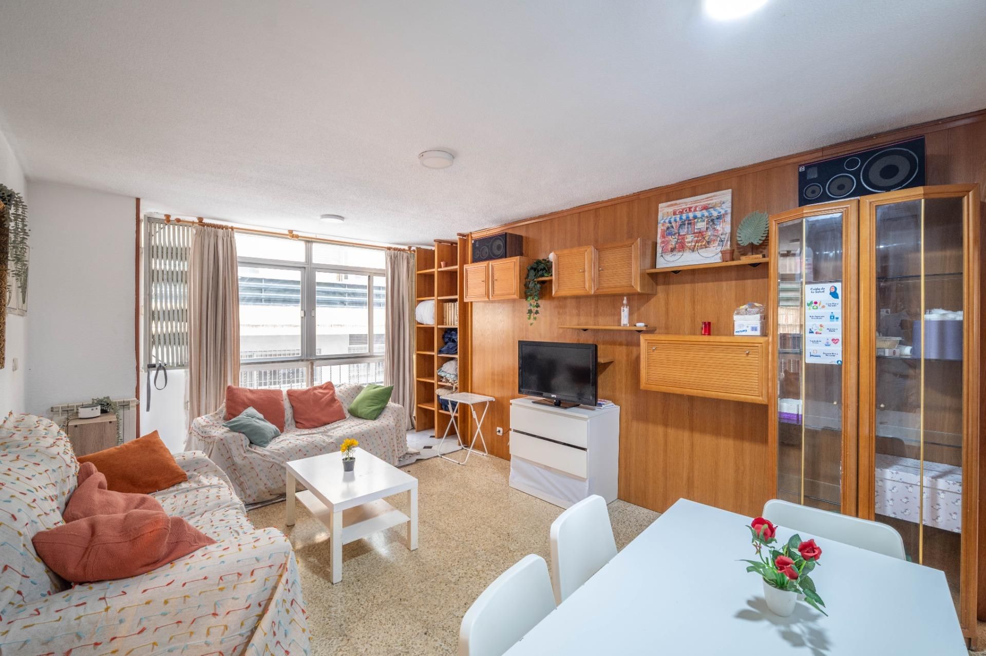 Sala de estar de Piso en venta en  Granada Capital