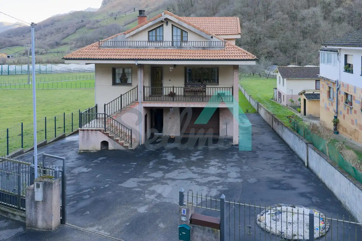 Exterior view of Houses for sale in Morcín  with Heating, Private garden and Terrace