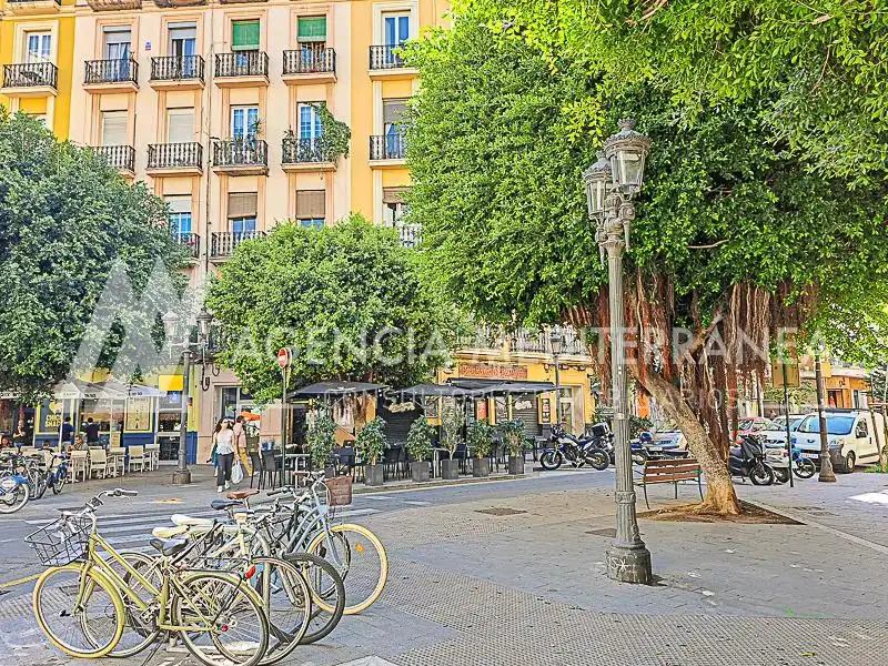 Vista exterior de Piso de alquiler en Valencia con Aire acondicionado, Calefacción y Trastero