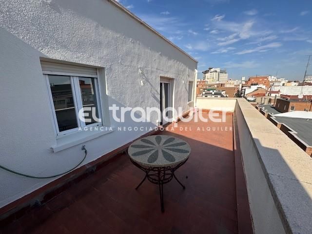 Terrace of Attic to rent in  Madrid Capital  with Terrace and Washing machine