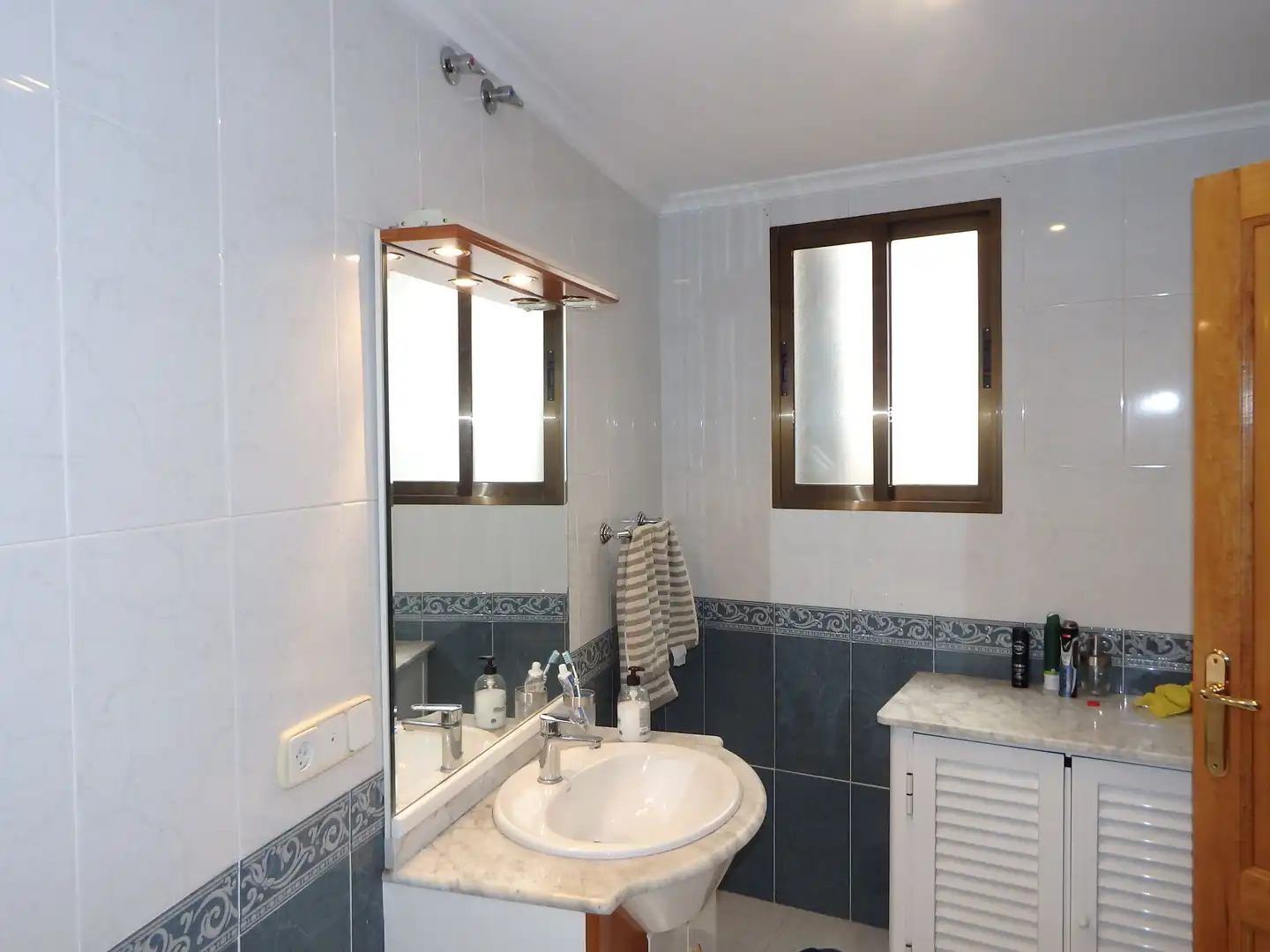 Bathroom of Houses for rent in Buñol  with Air Conditioner, Heating and Terrace