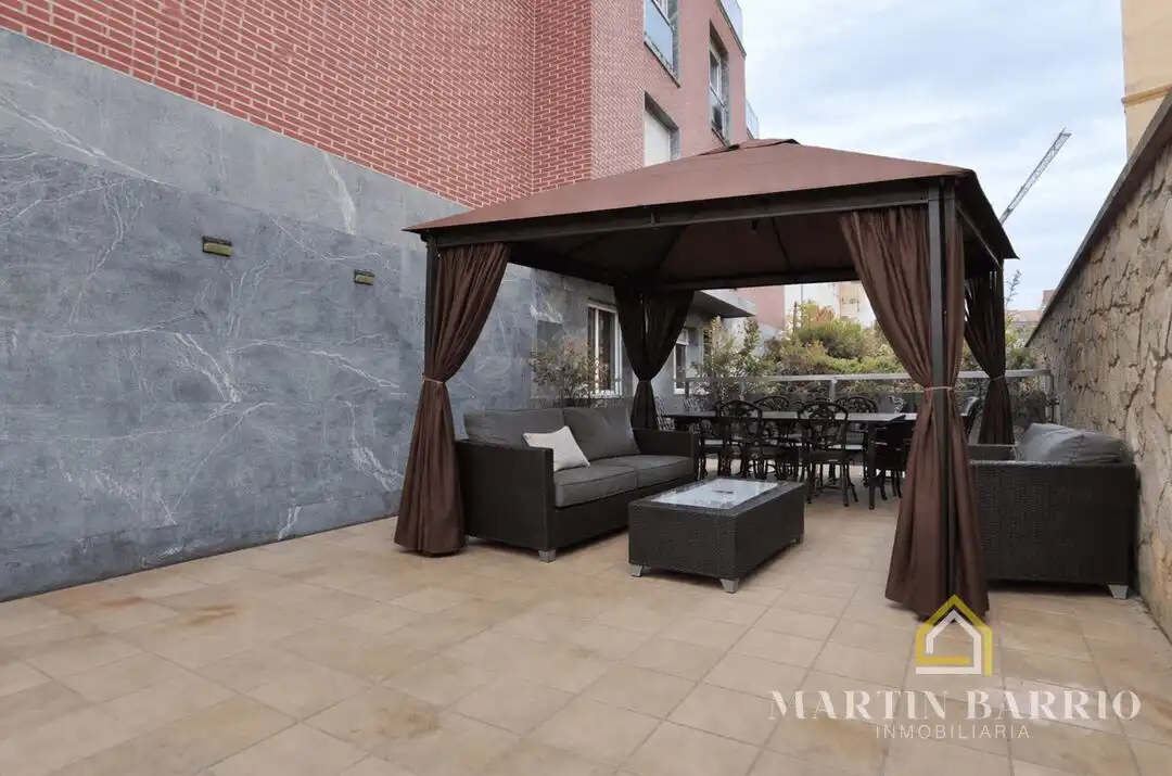 Terraza de Piso en venta en Getxo  con Aire acondicionado, Calefacción y Jardín privado
