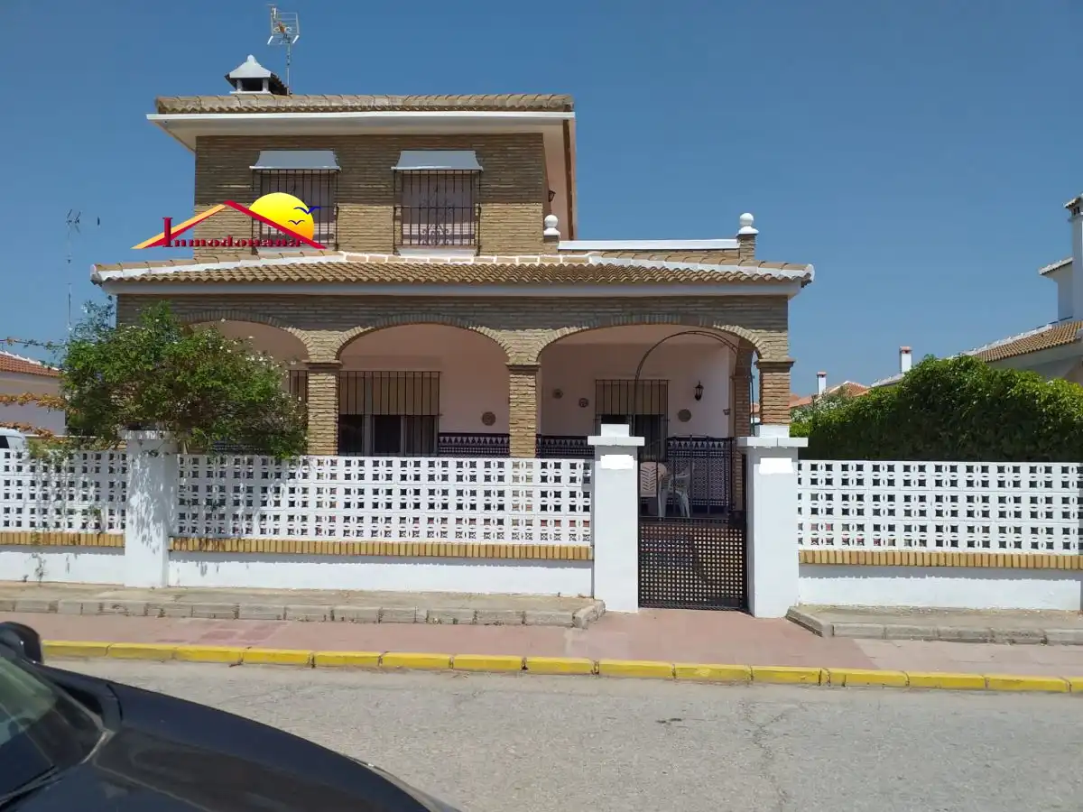 Chalet en venta en Matalascañas