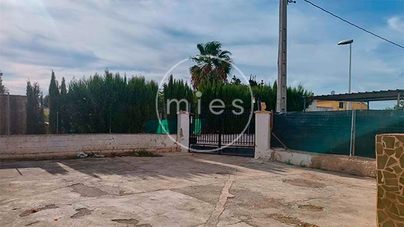 Casa o chalet en venta en Manises con Jardín privado, Terraza y Trastero