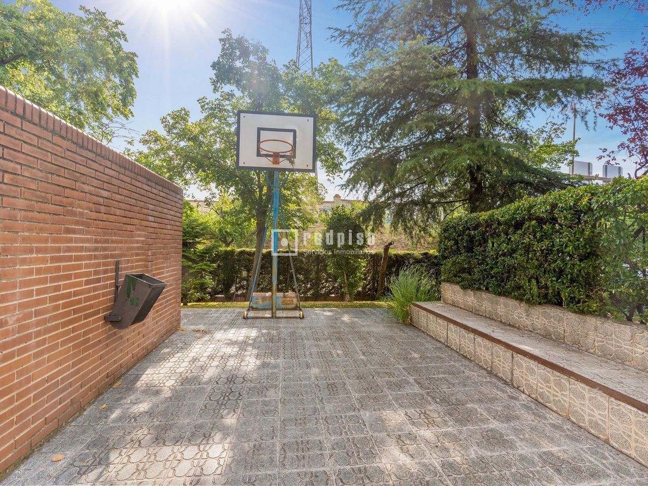 Jardí de Pis de lloguer en  Madrid Capital amb Calefacció, Parquet i Terrassa
