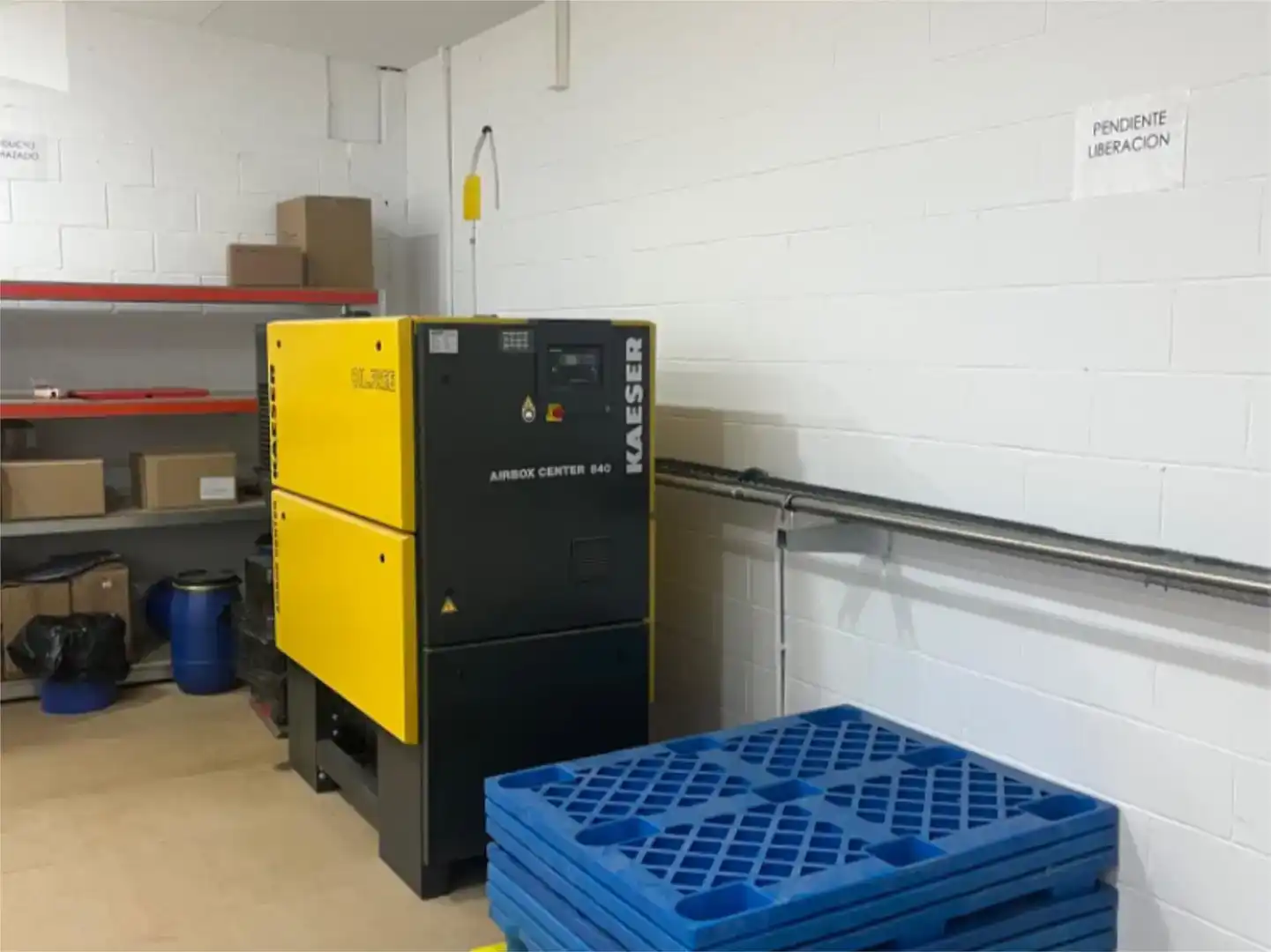 Nau industrial en venda en Avinyonet de Puigventós