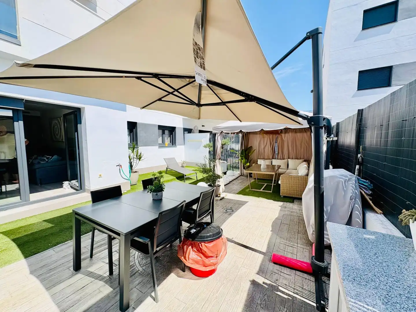 Terraza de Planta baja de alquiler en Vélez-Málaga con Aire acondicionado, Calefacción y Jardín privado