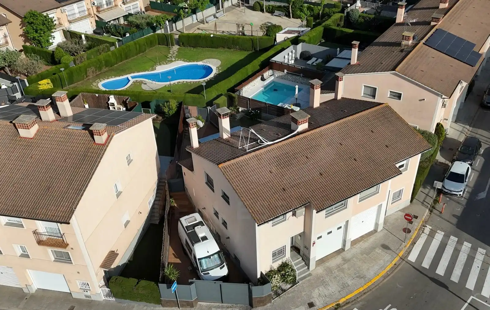 Vista exterior de Casa adosada en venda en Lliçà d'Amunt amb Aire condicionat, Calefacció i Terrassa
