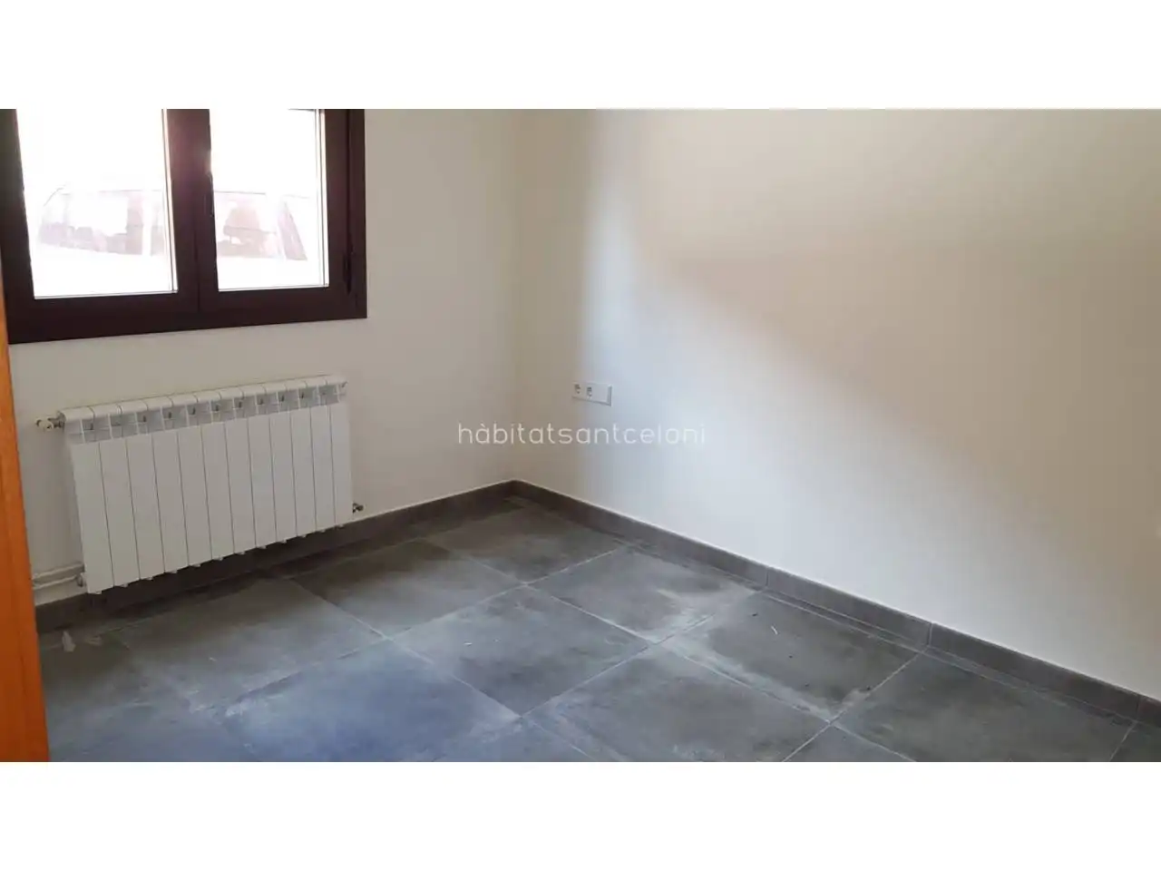 Schlafzimmer von Wohnung zur Miete in Gualba