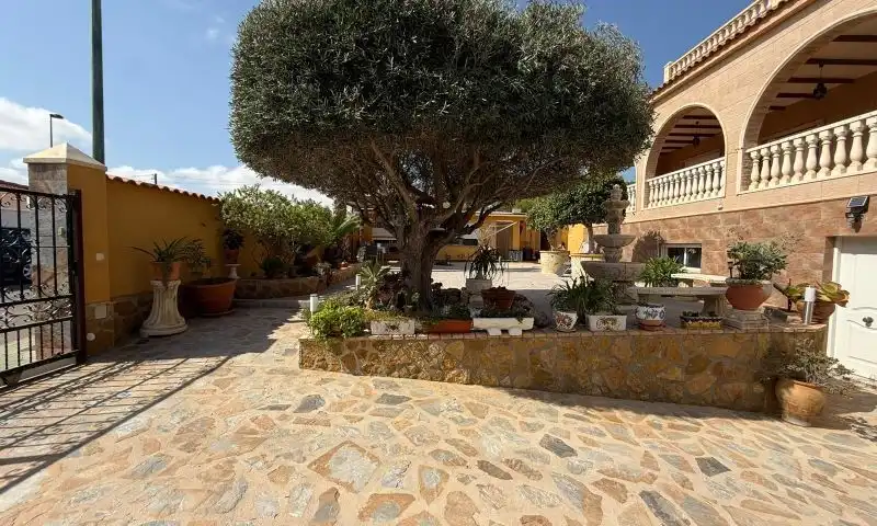 Villa zum Verkauf in Calle  Almendro, imagen 15