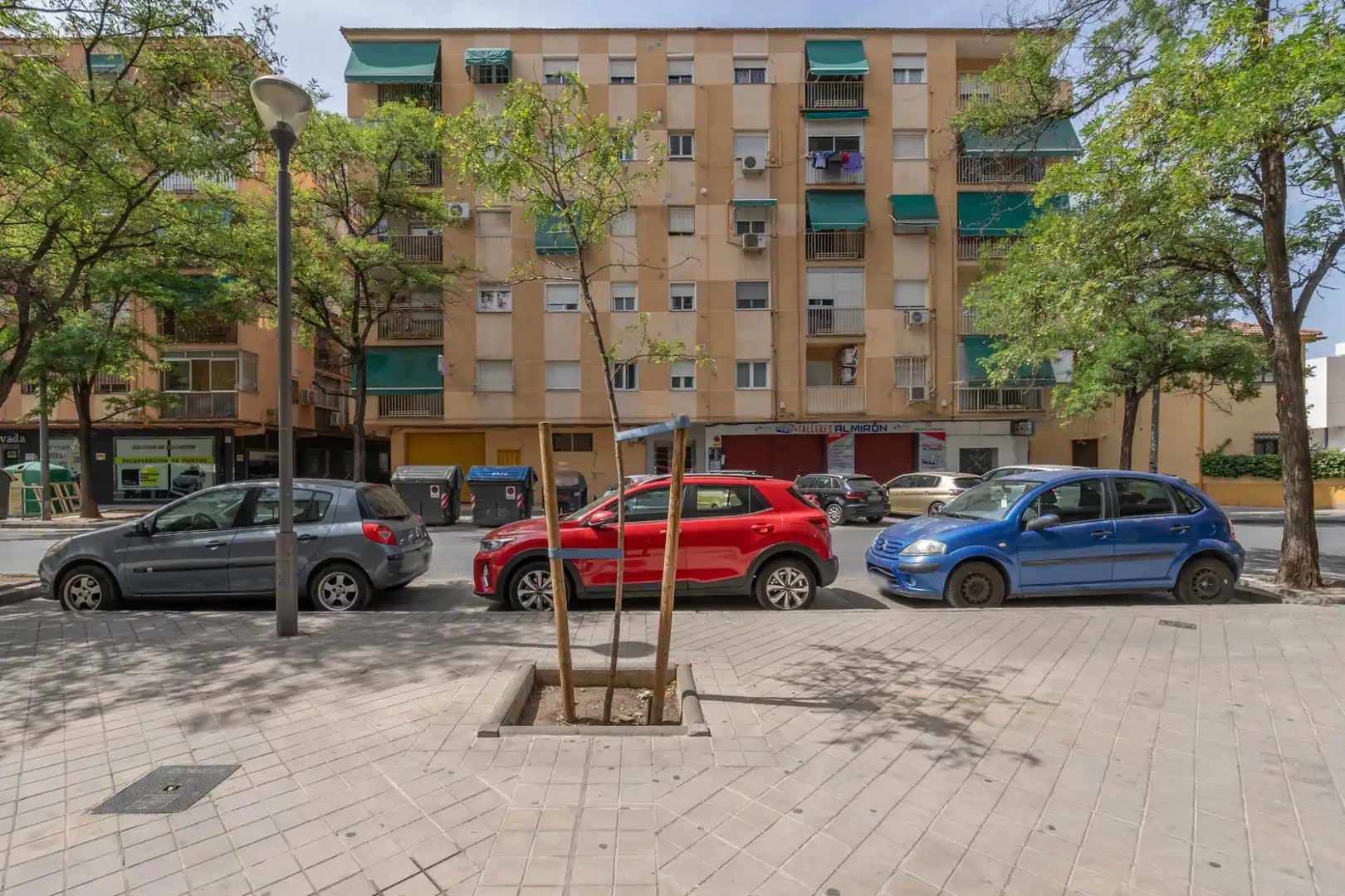 Parking de Piso en venta en Granada con Aire acondicionado y Amueblado
