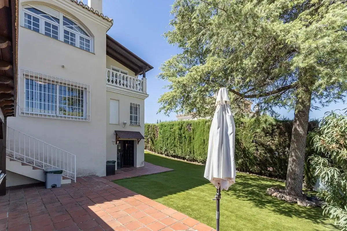 Casa con piscina in vendita a Altos de la Zubia, imagen 7