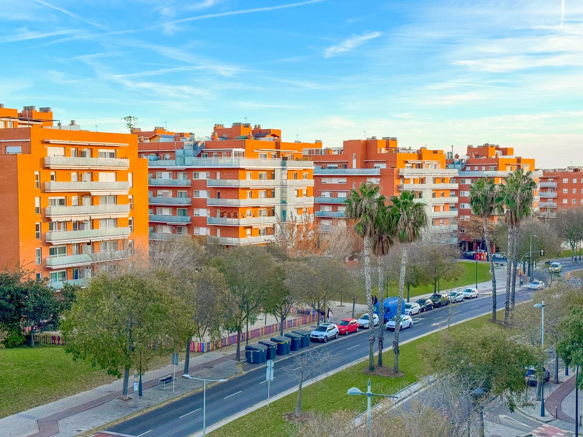 Vista exterior de Pis en venda en Reus amb Calefacció, Terrassa i Traster