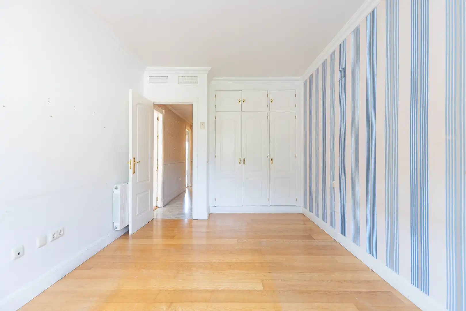 Bedroom of Attic for sale in Málaga  with Air Conditioner, Terrace and Swimming Pool