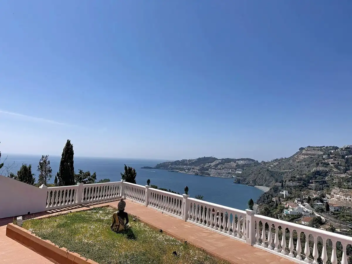 Villa con piscina in vendita a COTOBRO, imagen 2