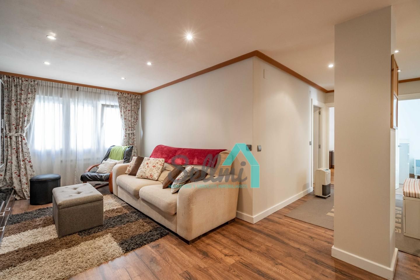 Living room of Flat for sale in Oviedo   with Heating and Furnished