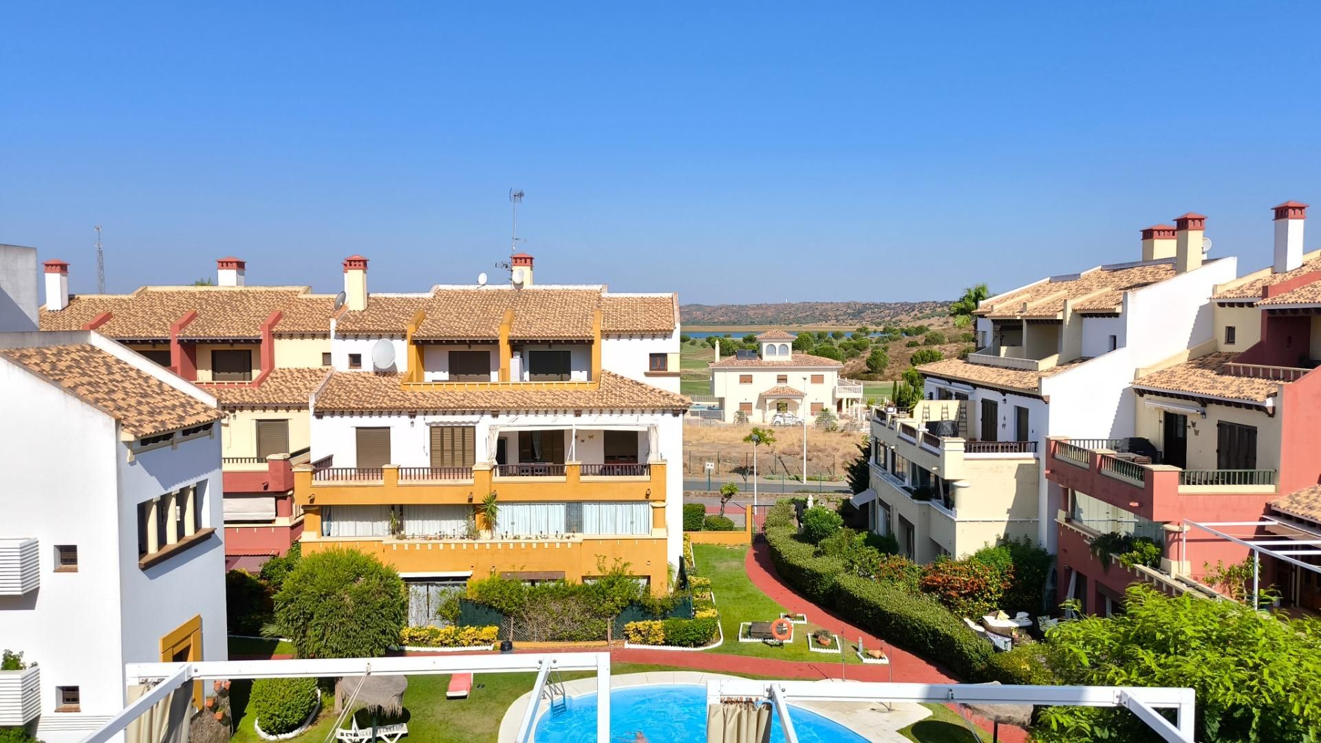 Vista exterior de Àtic en venda en Ayamonte amb Aire condicionat, Jardí privat i Terrassa