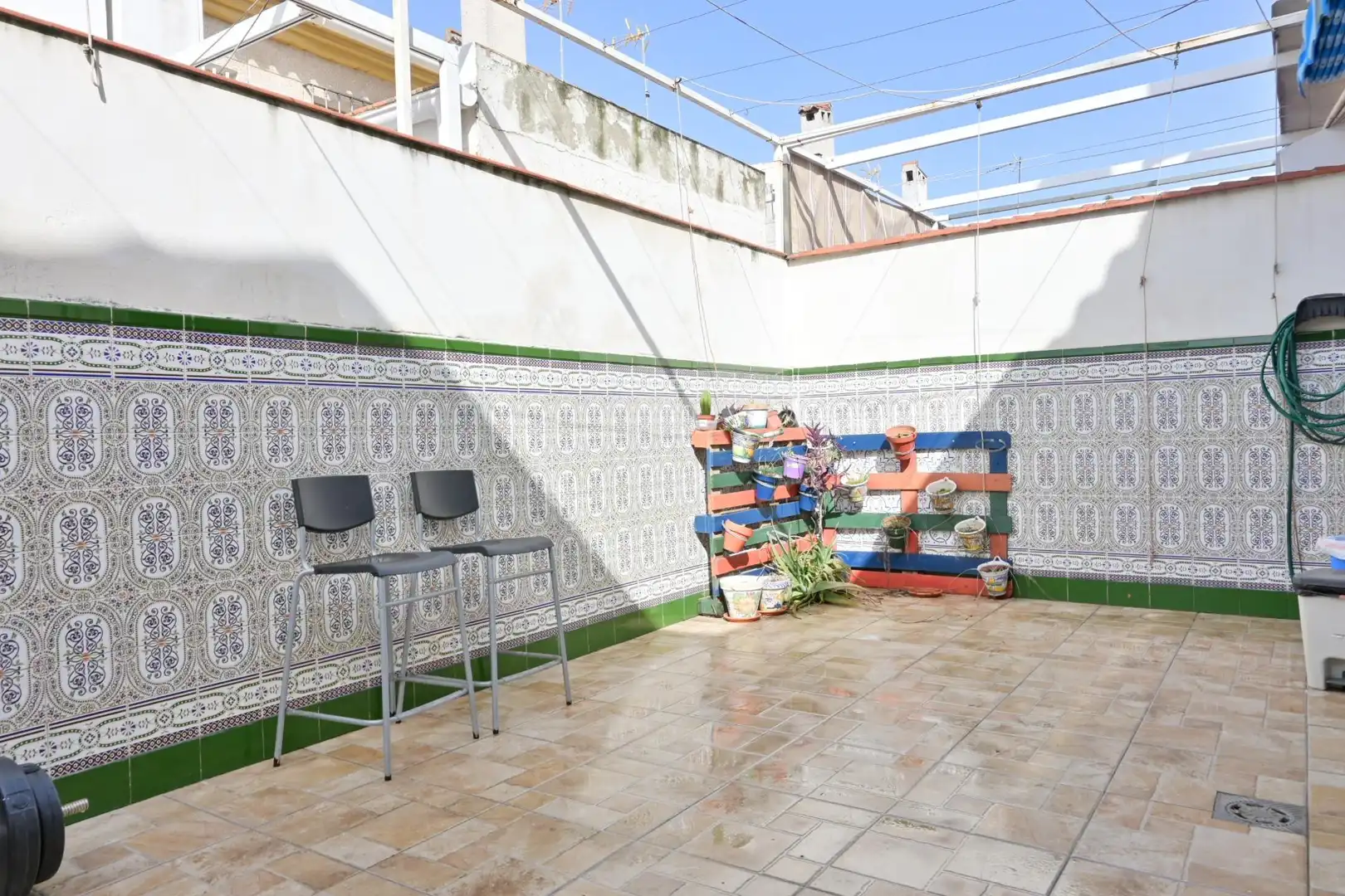 Terrace of Houses for sale in Sevilla  with Air Conditioner and Terrace