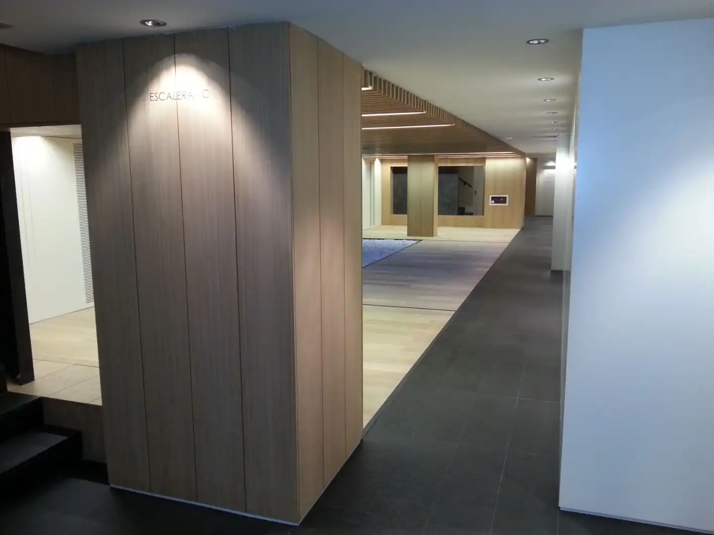 Flat for rent in Madrid  with Air Conditioner, Parquet flooring and Storage room