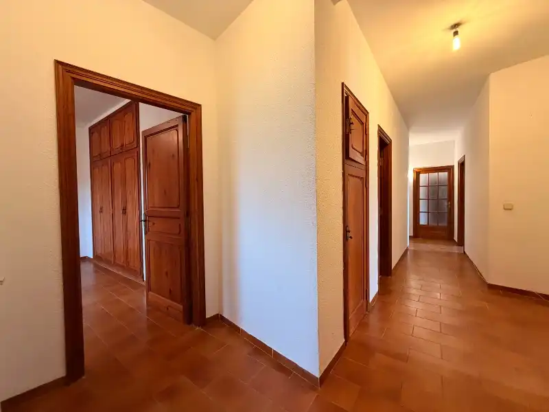 Casa con terraza en venta en Carrer de Figueres, imagen 52