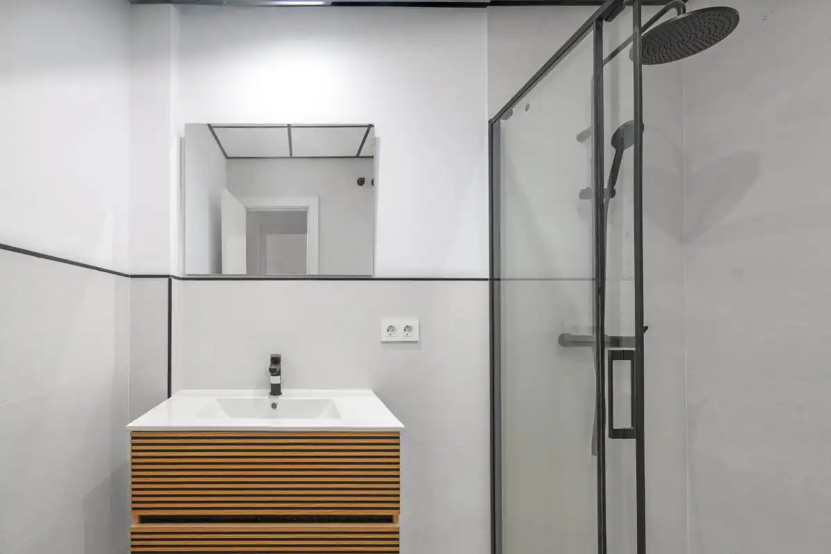 Badezimmer von Erdgeschoss zum Verkauf in Sevilla mit Heizung