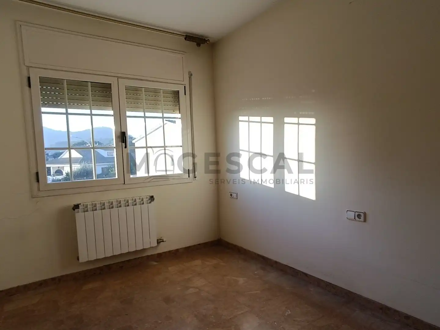 Dormitori de Casa o xalet en venda en Caldes de Montbui amb Calefacció, Terrassa i Traster
