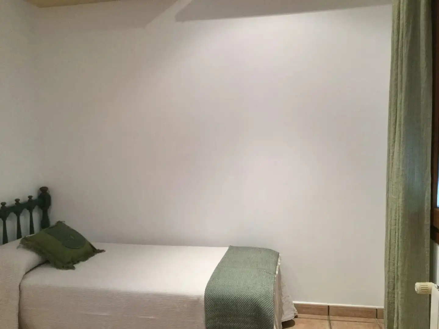 Habitación de Local en venta en Benissa