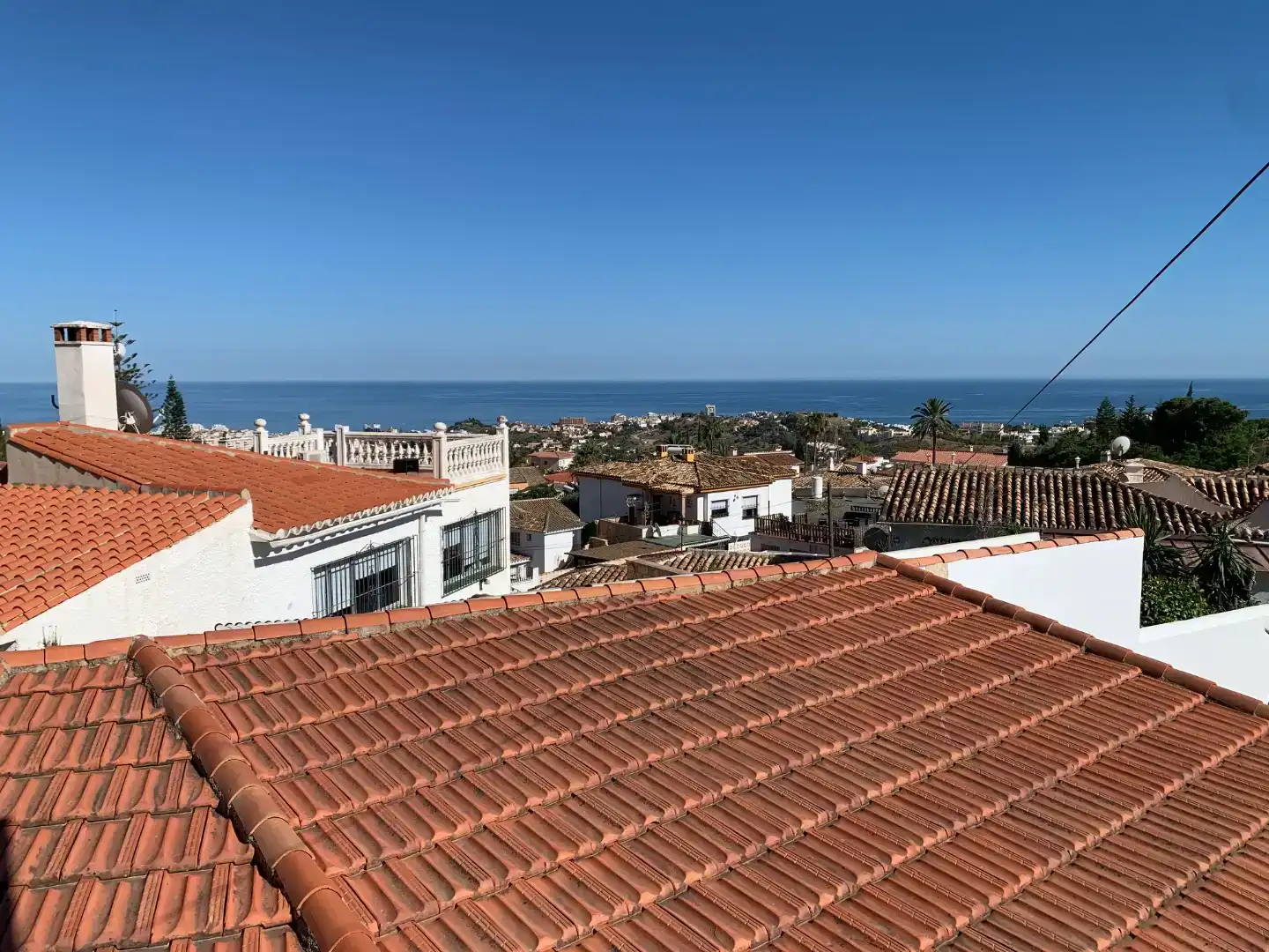 Vista exterior de Pis en venda en Benalmádena amb Aire condicionat, Terrassa i Piscina