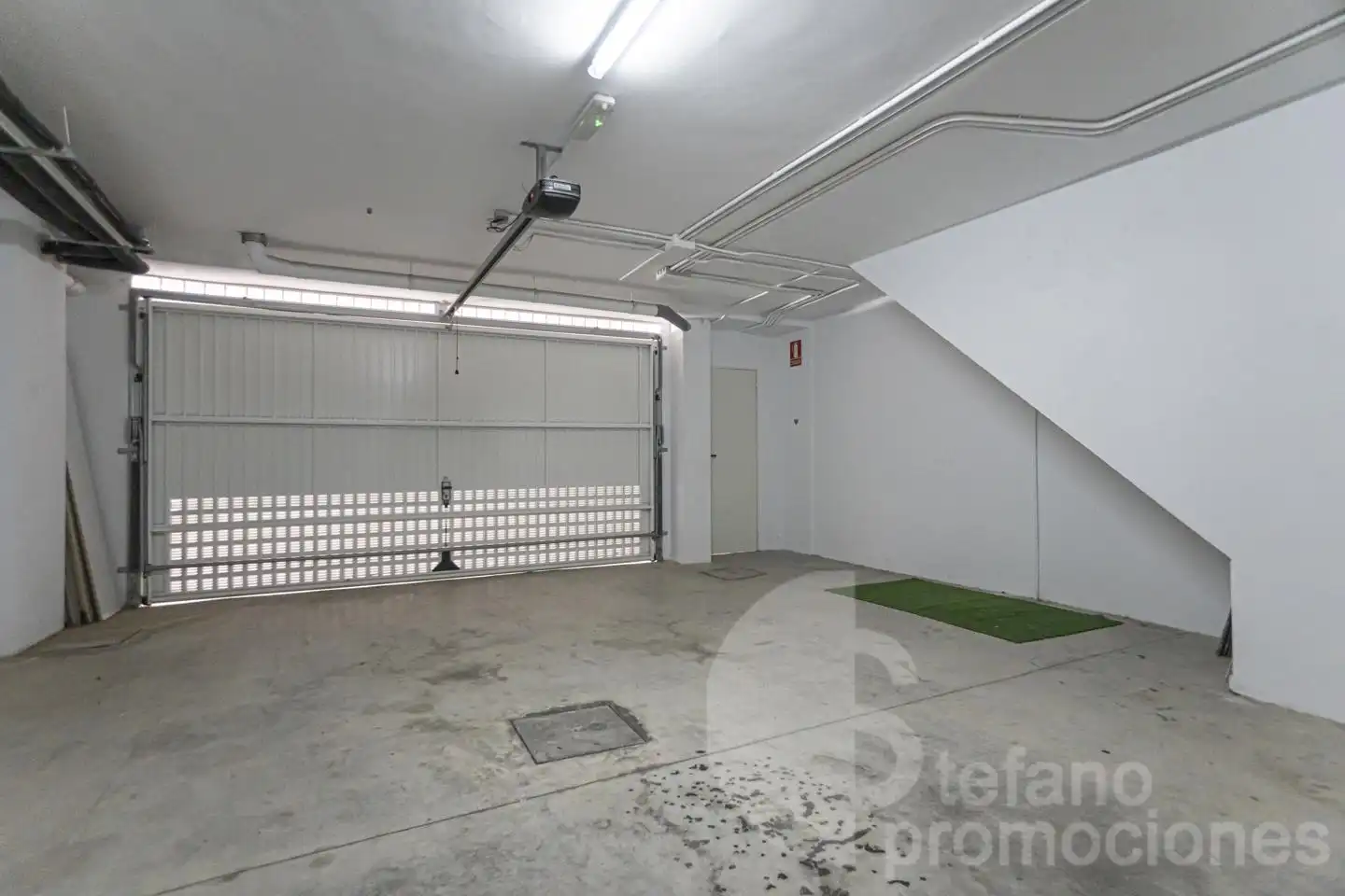 Casa adosada en venta en Málaga con Aire acondicionado, Calefacción y Jardín privado
