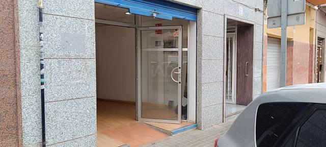 Local comercial en Alquiler en  Calle DR. Ferran 68, 68 en Reina Victoria - Miguel Hernández
