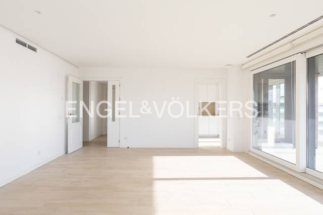 Apartamento en Alquiler en Urbanización La Moraleja