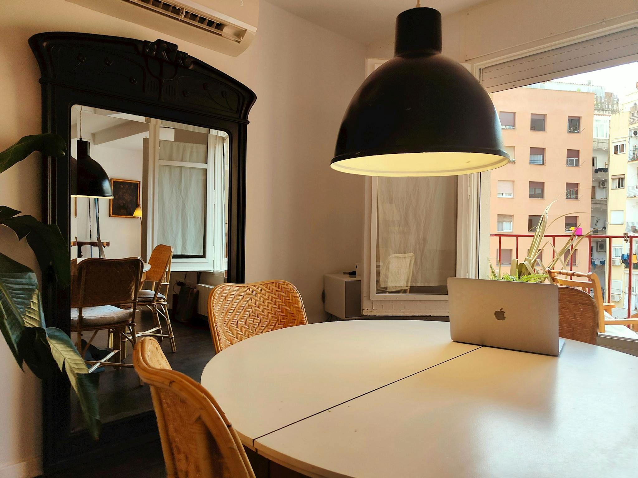 Dining room of Flat for rent in  Barcelona Capital  with Air Conditioner, Heating and Washing machine