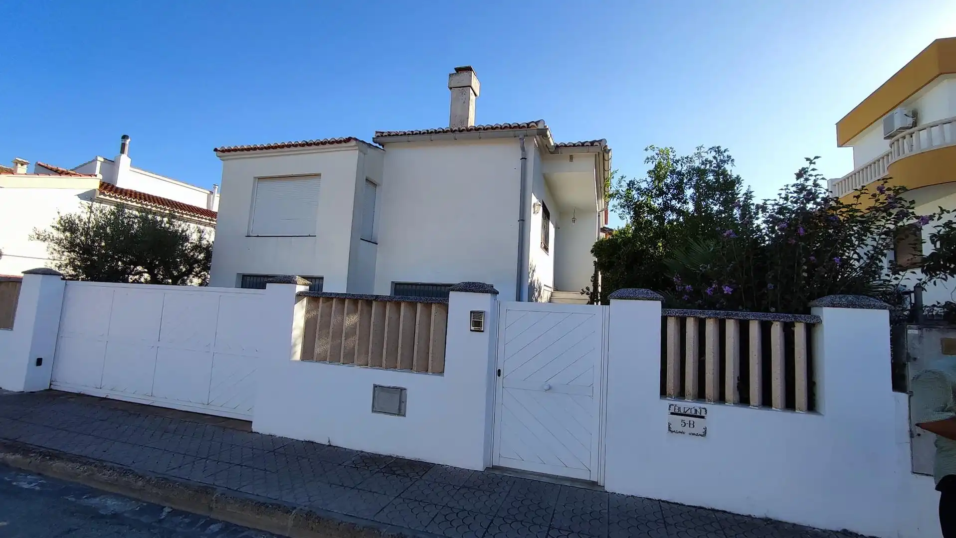 Vista exterior de Casa o chalet en venta en Oliva con Jardín privado y Trastero