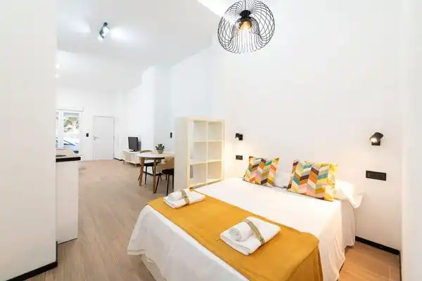 Habitación de Piso en venta en Málaga