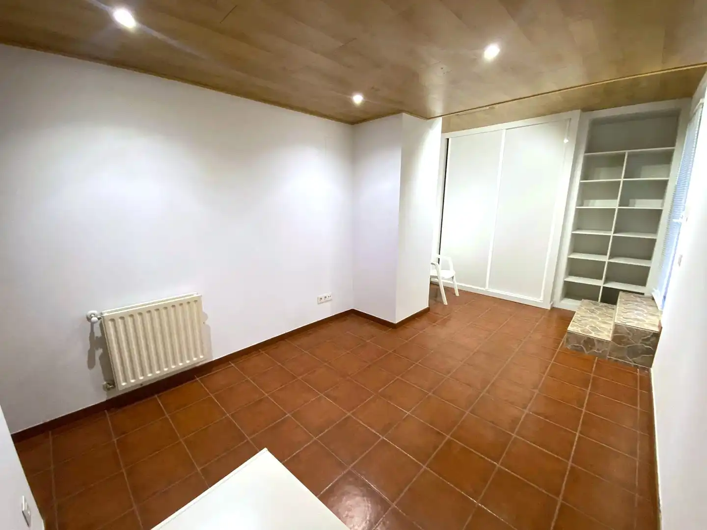 Einfamilien-Reihenhaus zum Verkauf in Castro-Urdiales mit Heizung, Privatgarten und Parkett