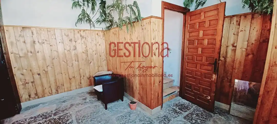 Local en venda en Entrambasaguas amb Moblat