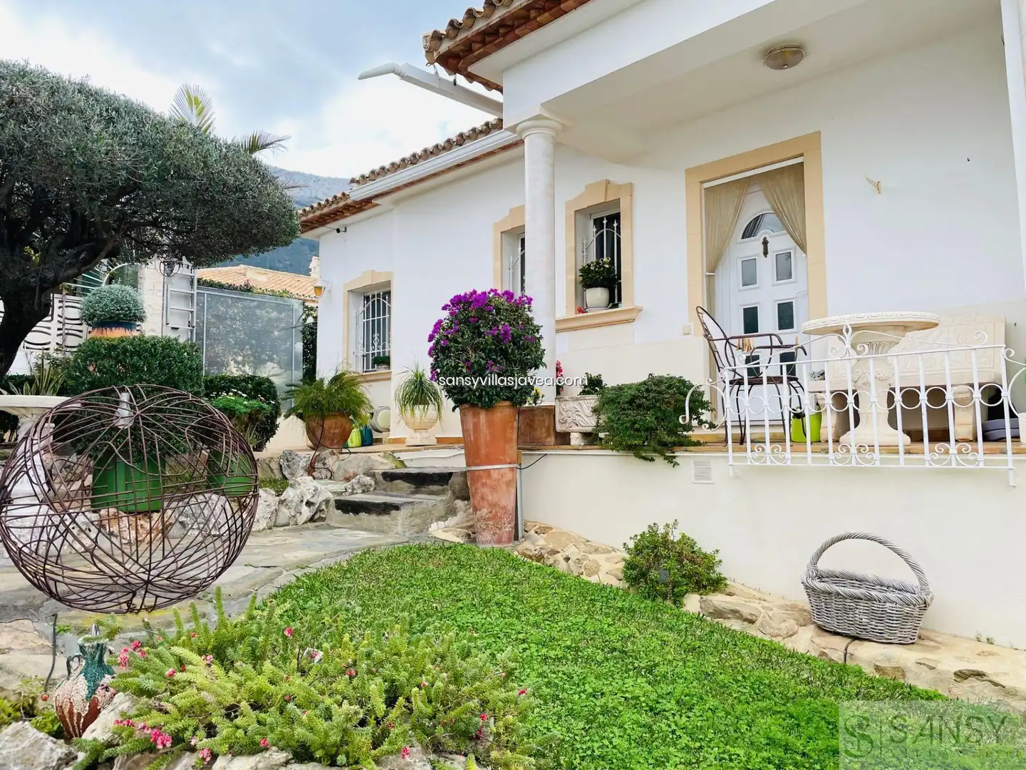 Garden of Houses for sale in Dénia  with Air Conditioner and Storage room