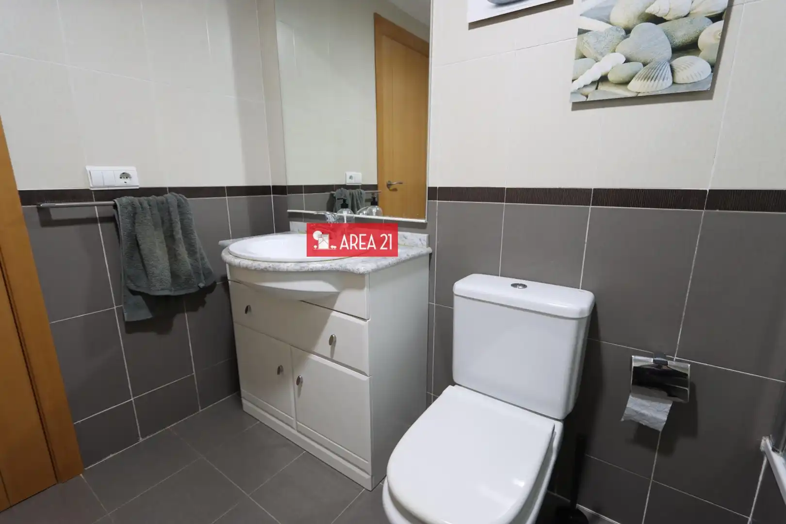 Baño de Ático en venta en La Pobla de Vallbona con Aire acondicionado, Calefacción y Terraza