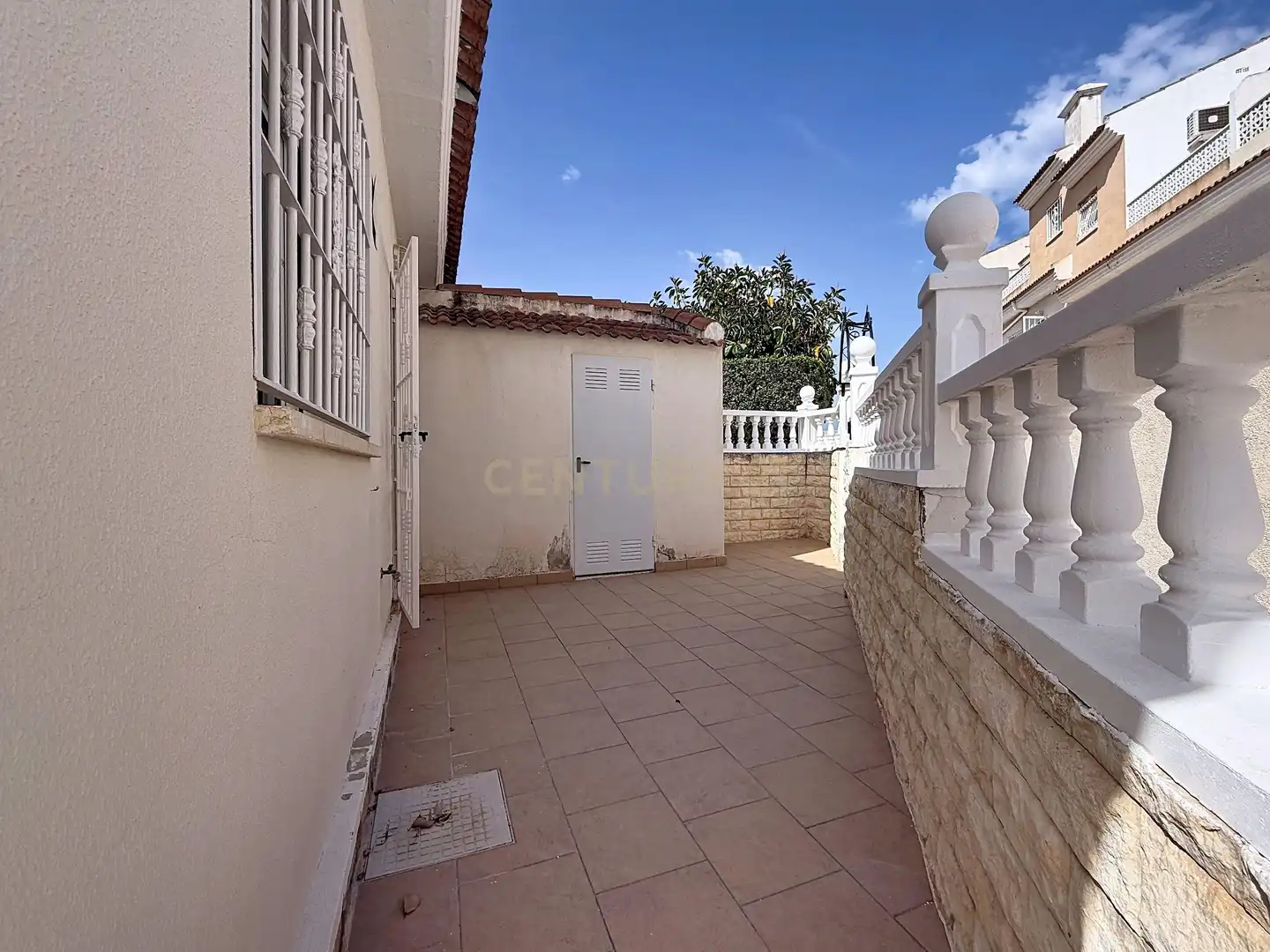 Terrassa de Casa adosada en venda en Benijófar amb Aire condicionat i Piscina comunitària