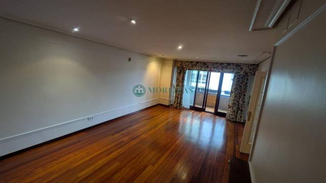 Piso en Venta en CURROS ENRÍQUEZ en Centro